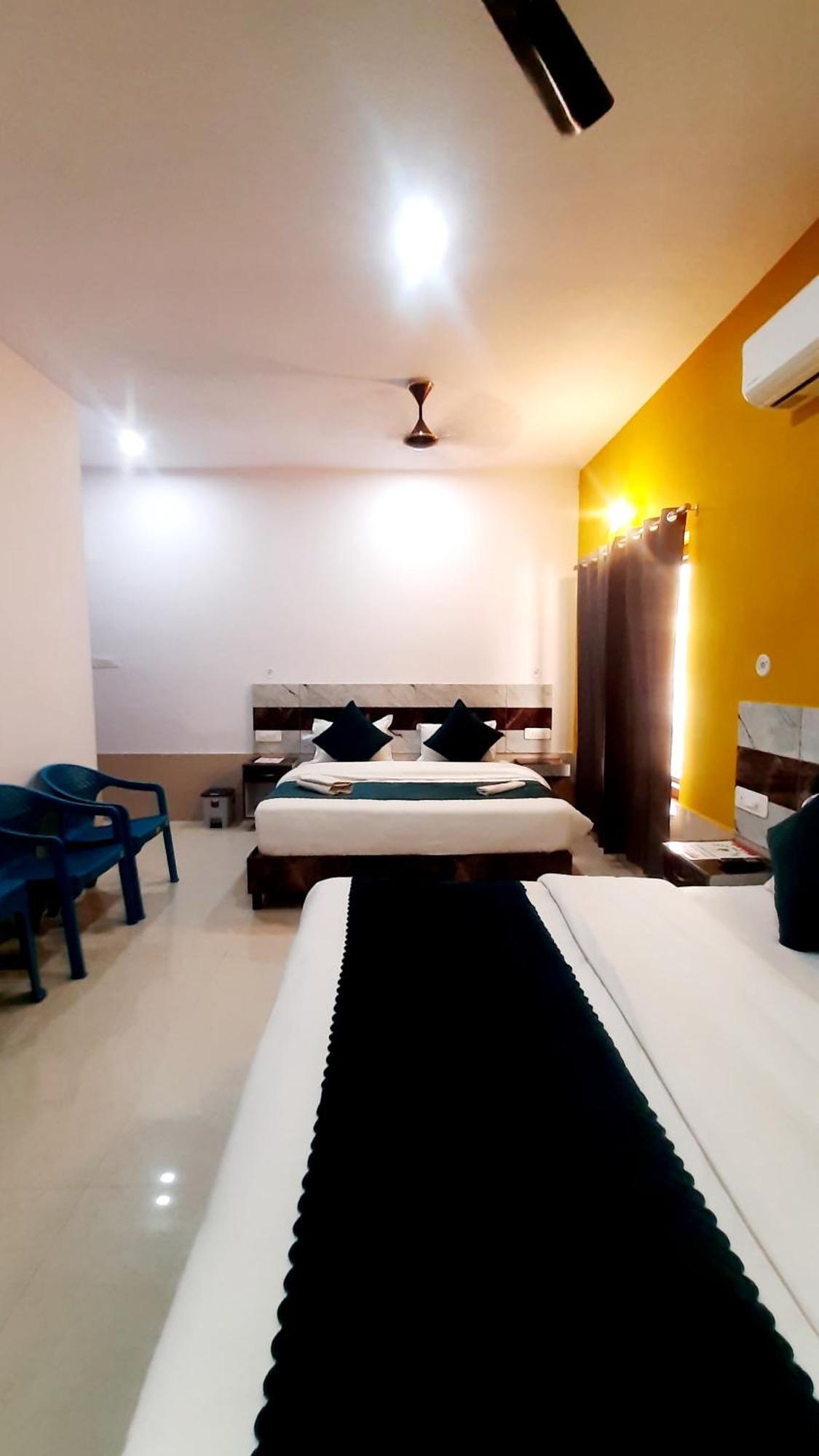Manzil Hostel Рішикеш Екстер'єр фото